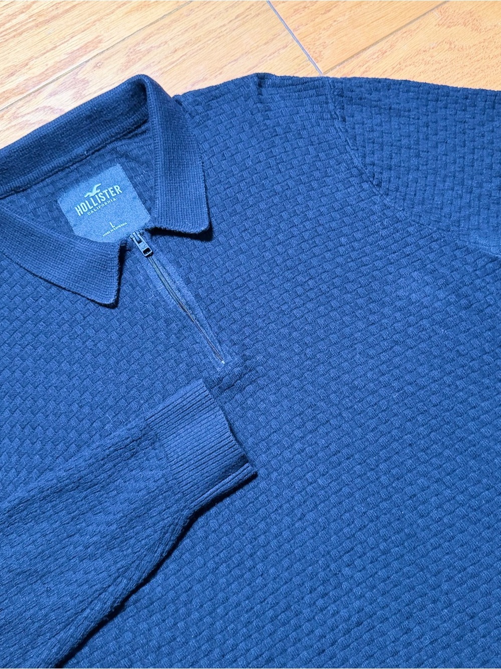 Hollister Men's Textured Half-Zip Polo in Black